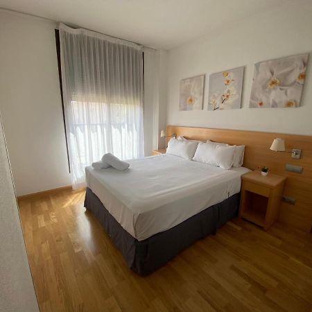 Apartment Close To Airport, Ifema มาดริด ภายนอก รูปภาพ