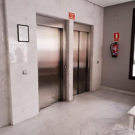 Apartment Close To Airport, Ifema มาดริด ภายนอก รูปภาพ